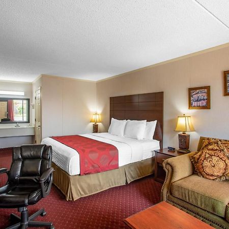 Motel Ramada By Wyndham Branson Esterno foto