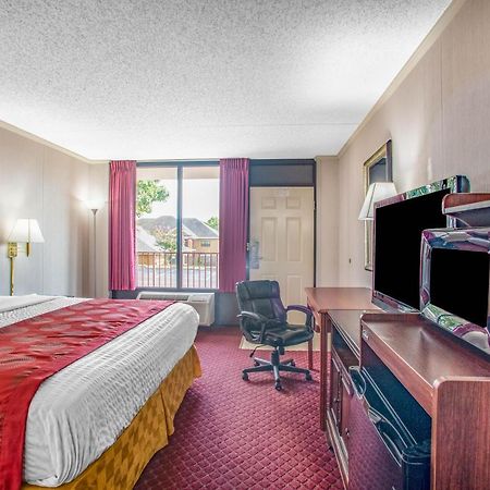 Motel Ramada By Wyndham Branson Esterno foto
