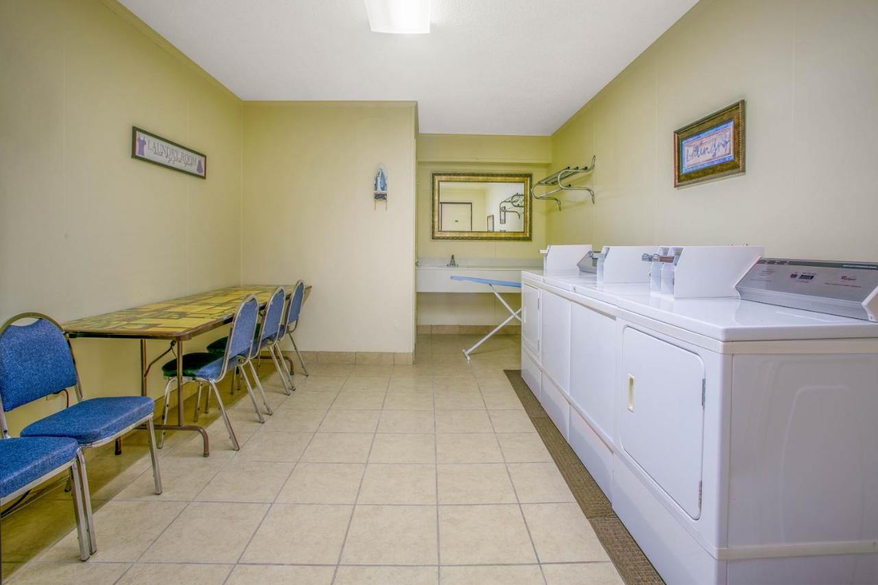 Motel Ramada By Wyndham Branson Esterno foto