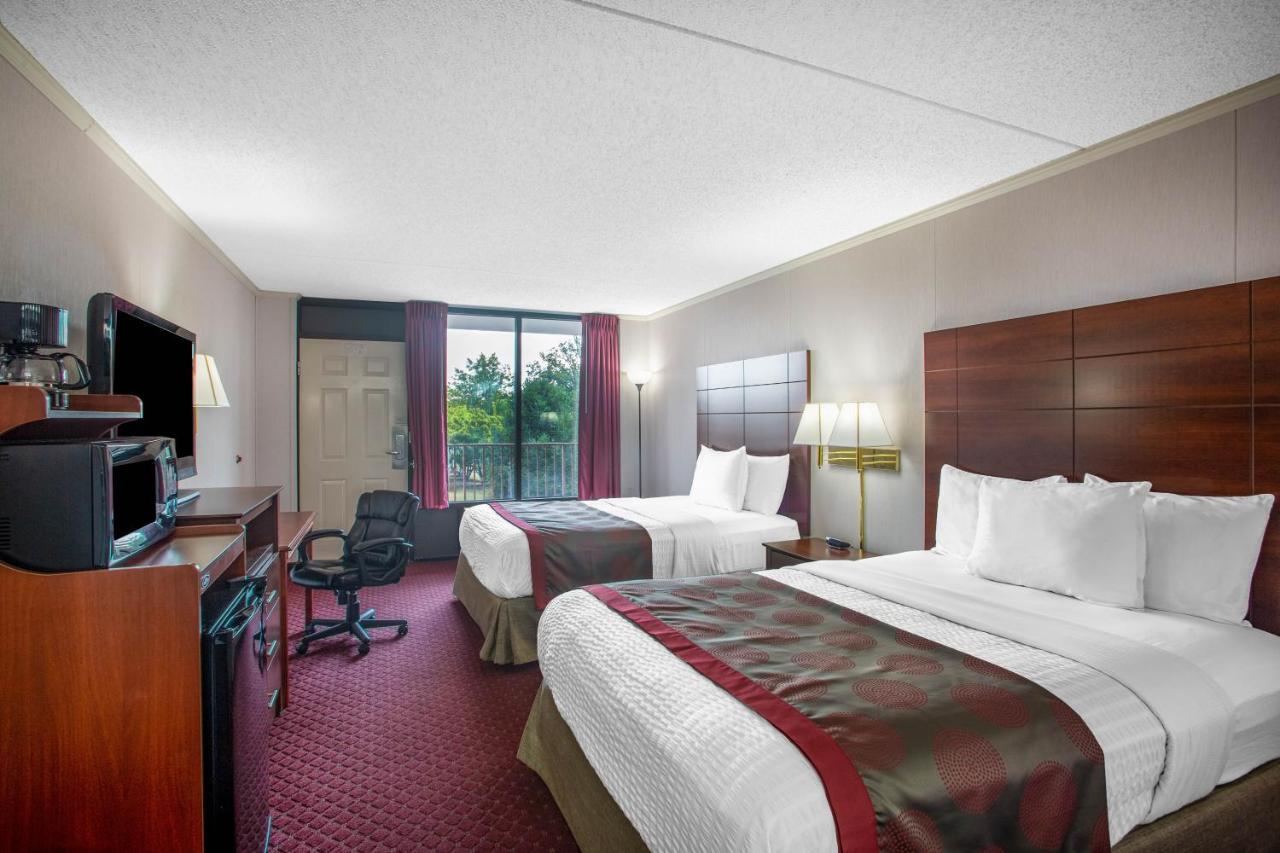 Motel Ramada By Wyndham Branson Esterno foto