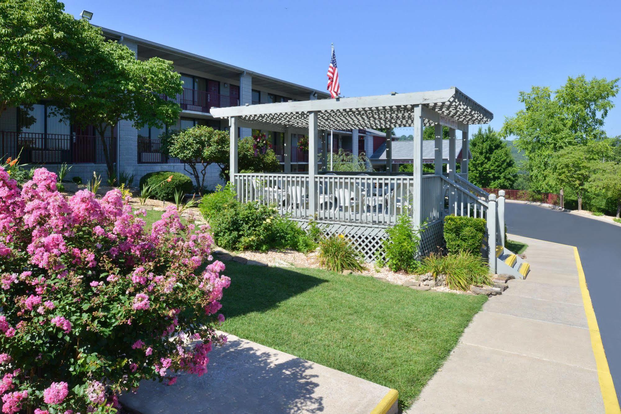 Motel Ramada By Wyndham Branson Esterno foto